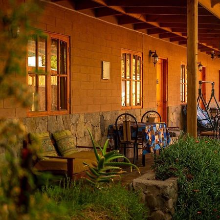 Отель La Casa Del Sol Naciente Сан-Педро-де-Атакама Экстерьер фото